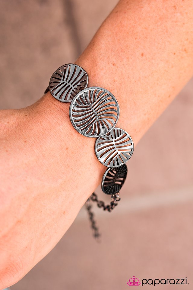 Pulsera Paparazzi ~ Keep Ballin - Negra