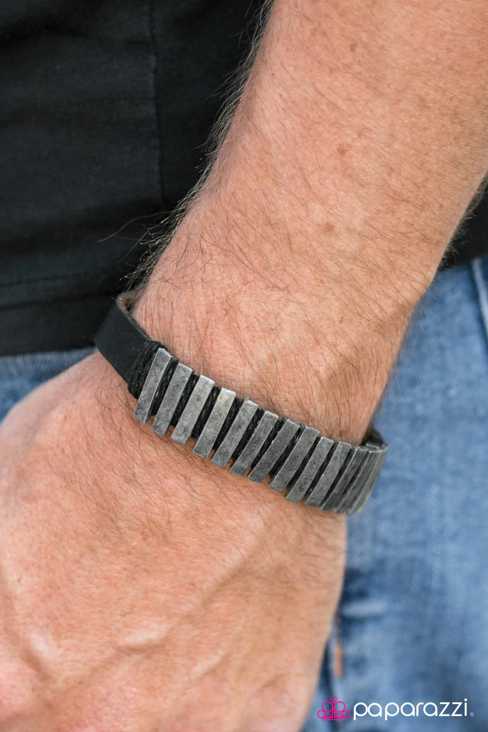 Pulsera Paparazzi ~ Rock Out - Negra