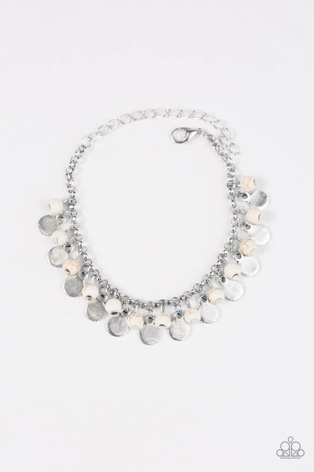 Pulsera Paparazzi ~ Triassic Tease - Blanco