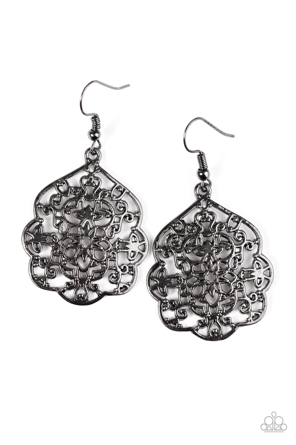 Paparazzi Earring ~ Garden Guru - Black
