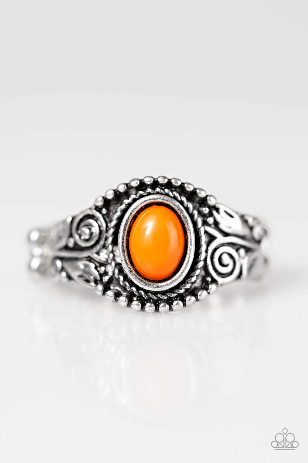 Paparazzi Ring ~ The Jungle LOOK - Orange