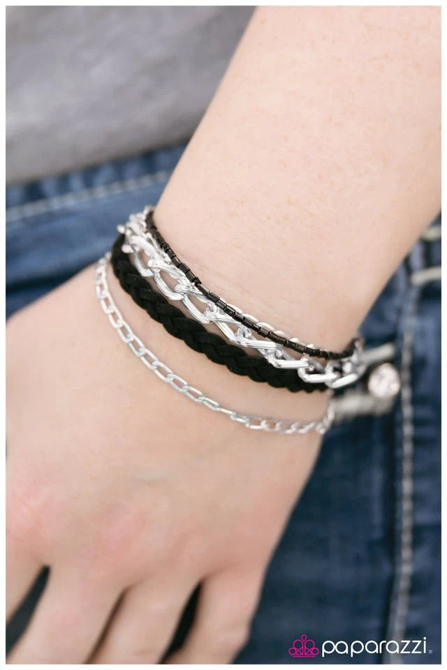 Pulsera Paparazzi ~ Te siento - Negro