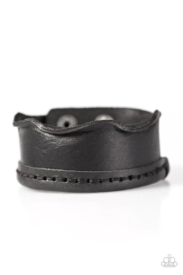 Pulsera Paparazzi ~ ¡Qué fascinante! - Negro