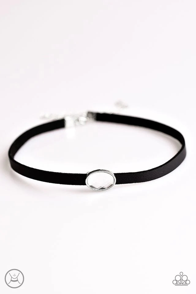 Paparazzi Necklace ~ MEOW Or Never - Black