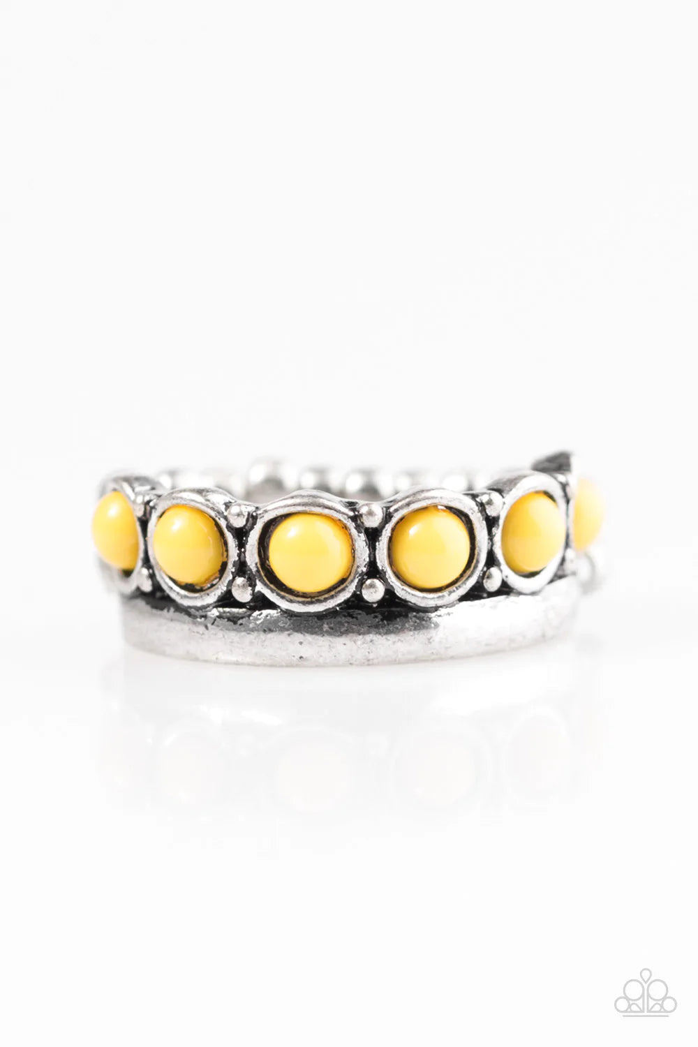 Anillo Paparazzi ~ Country Couture - Amarillo