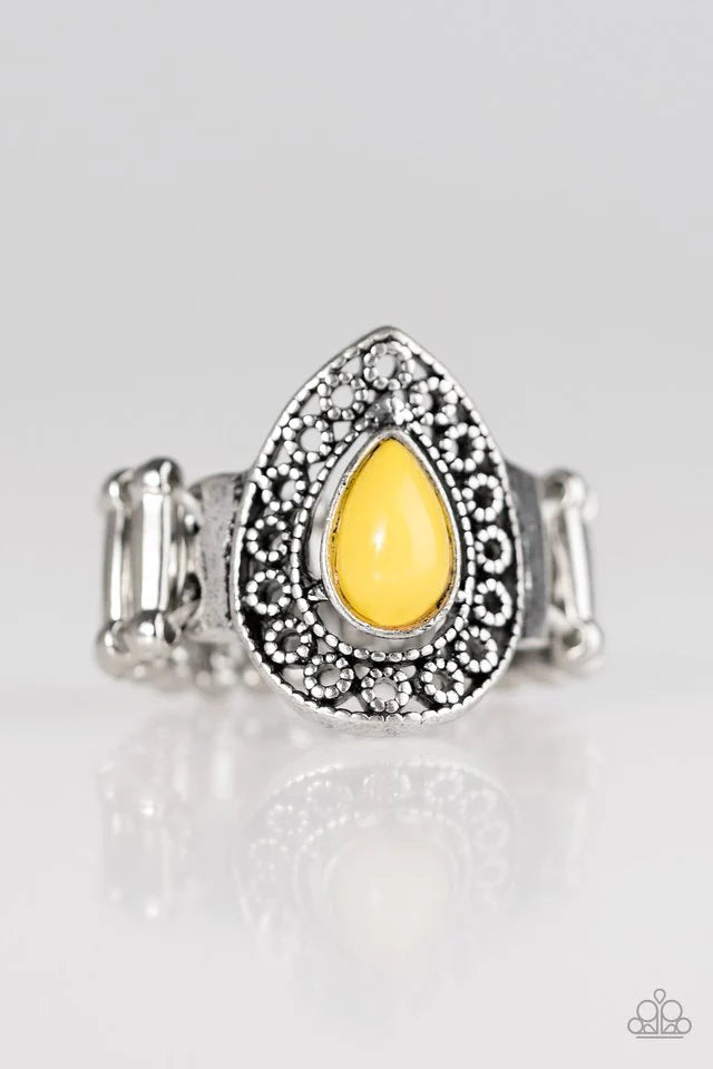 Anillo Paparazzi ~ HUE Me In - Amarillo