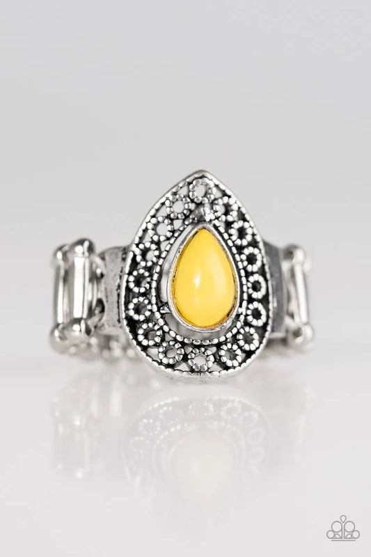 Paparazzi Ring ~ HUE Me In - Yellow