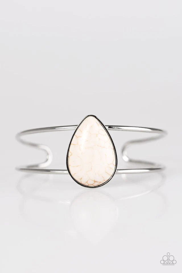 Pulsera Paparazzi ~ Oasis Oculto - Blanco