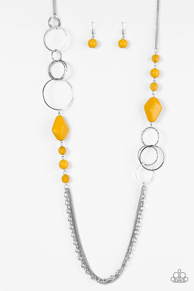 Collar Paparazzi ~ Maravillosamente colorido - Amarillo