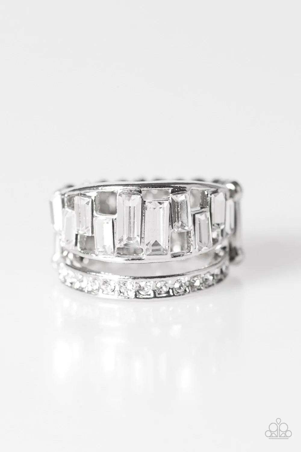 Paparazzi Ring ~ The Treasure Trove - White