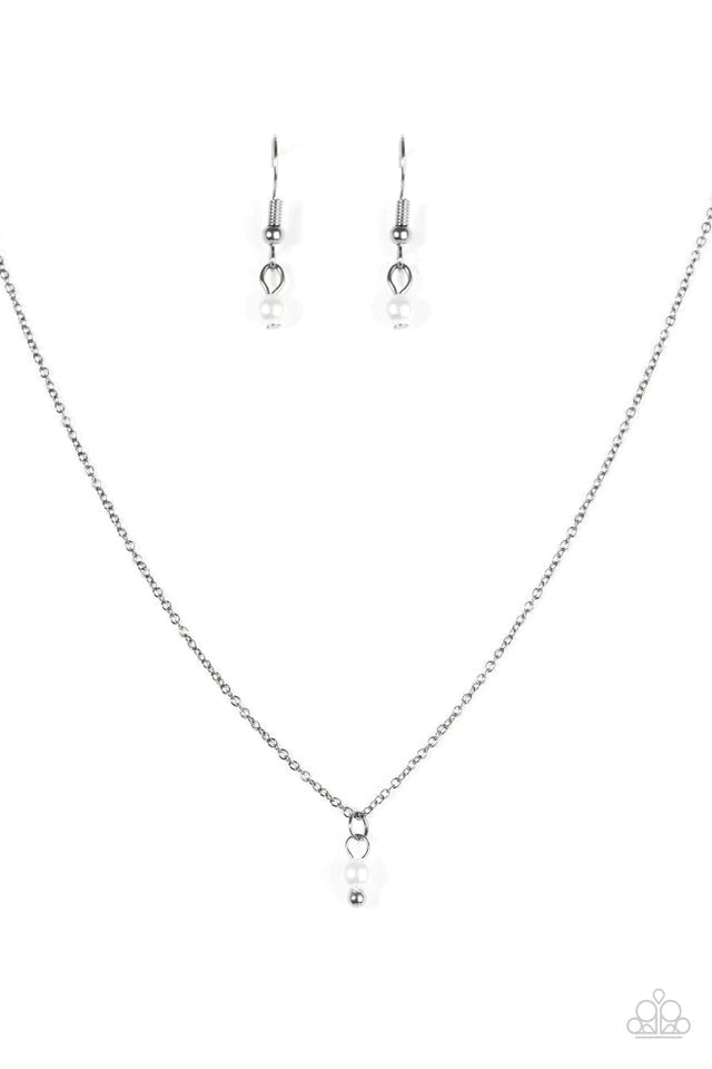 Paparazzi Necklace ~ Dainty and Demure - Black