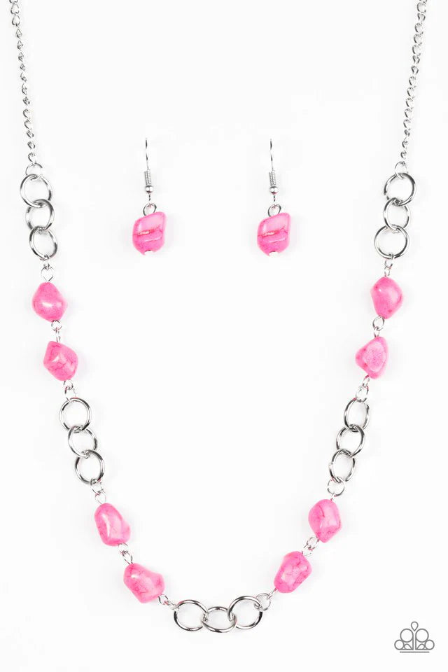 Collar Paparazzi ~ Bedrock Bounty - Rosa