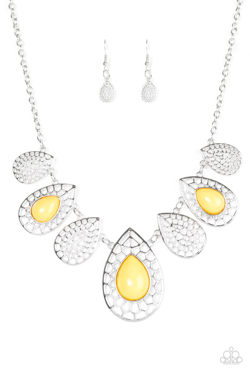 Law of the jungle yellow necklace paparazzi Clearance