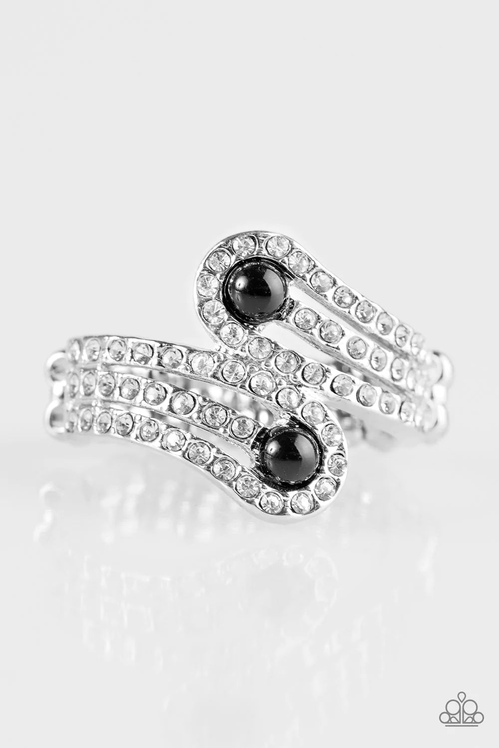 Anillo de paparazzi: mátalos con clase, color negro