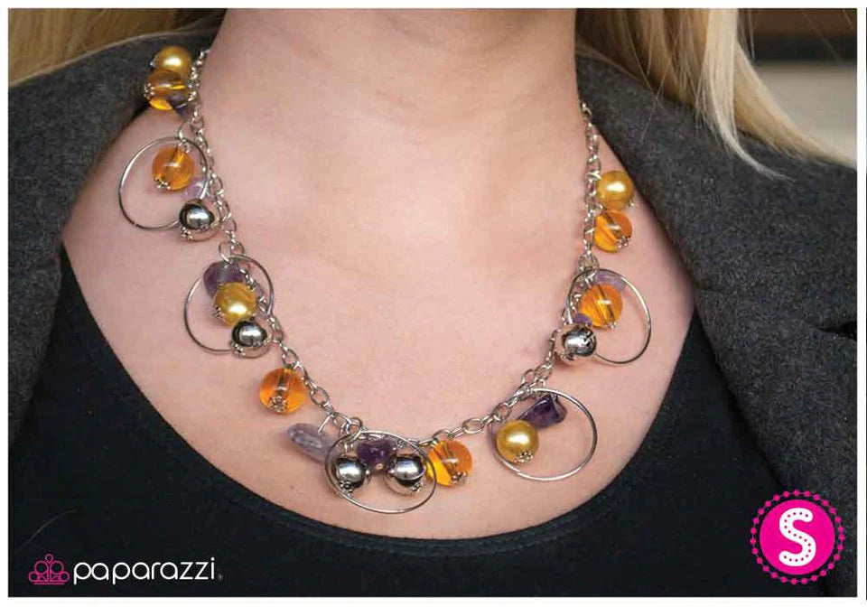Collar Paparazzi ~ Topaz Sophistication - Amarillo