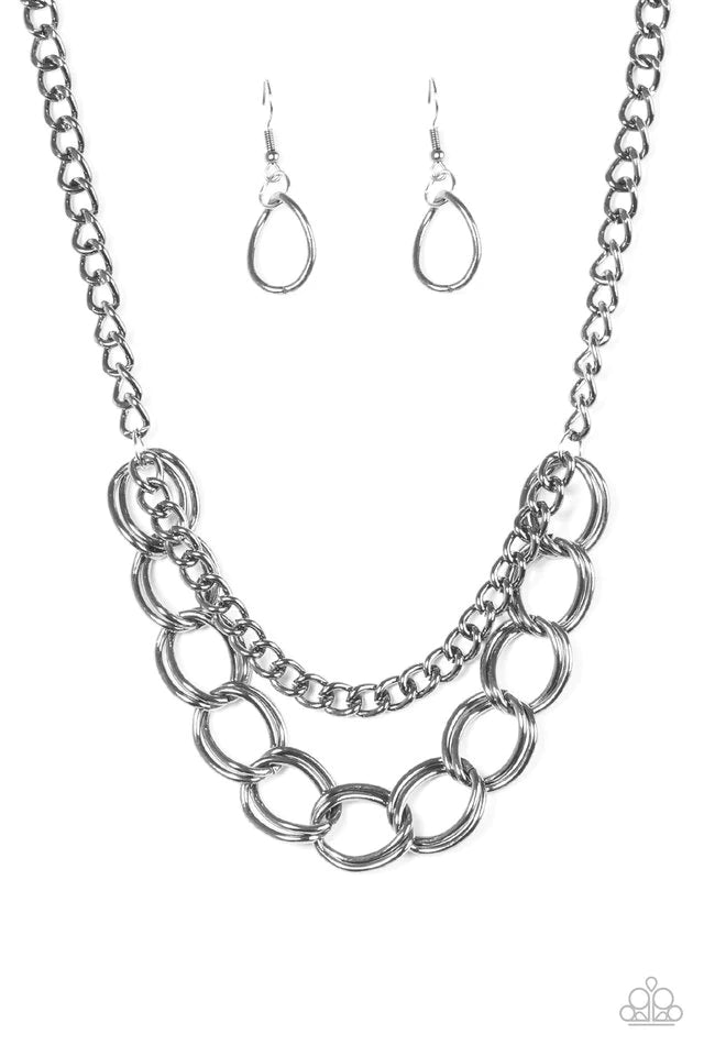 Paparazzi Necklace ~ Top Boss - Black