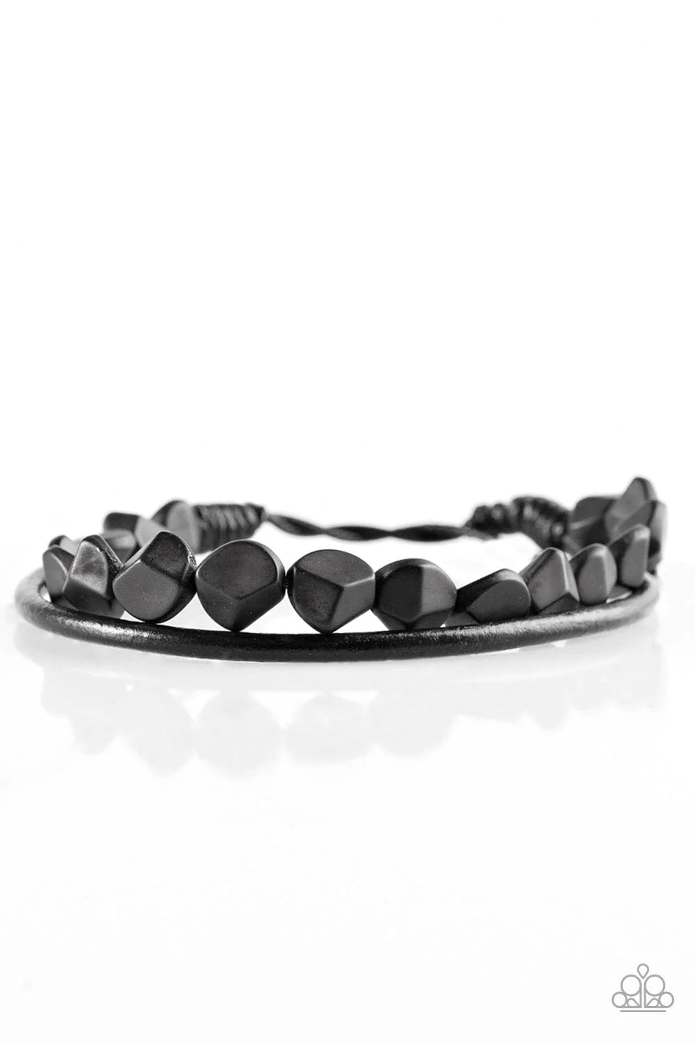 Pulsera Paparazzi ~ Treasure Trail - Negro