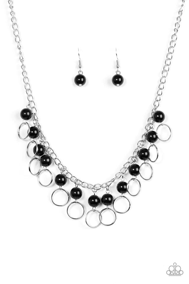 Collar Paparazzi ~ Run The Show - Negro