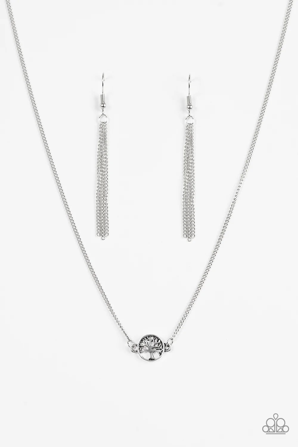 Collar Paparazzi ~ Tendencia Treetop - Plata
