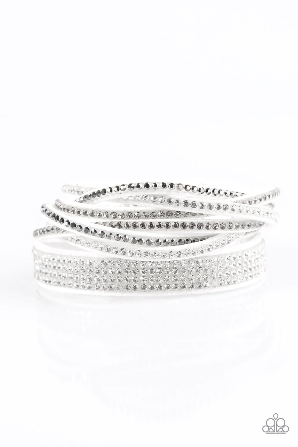 Pulsera Paparazzi ~ Cuidando el negocio - Blanco