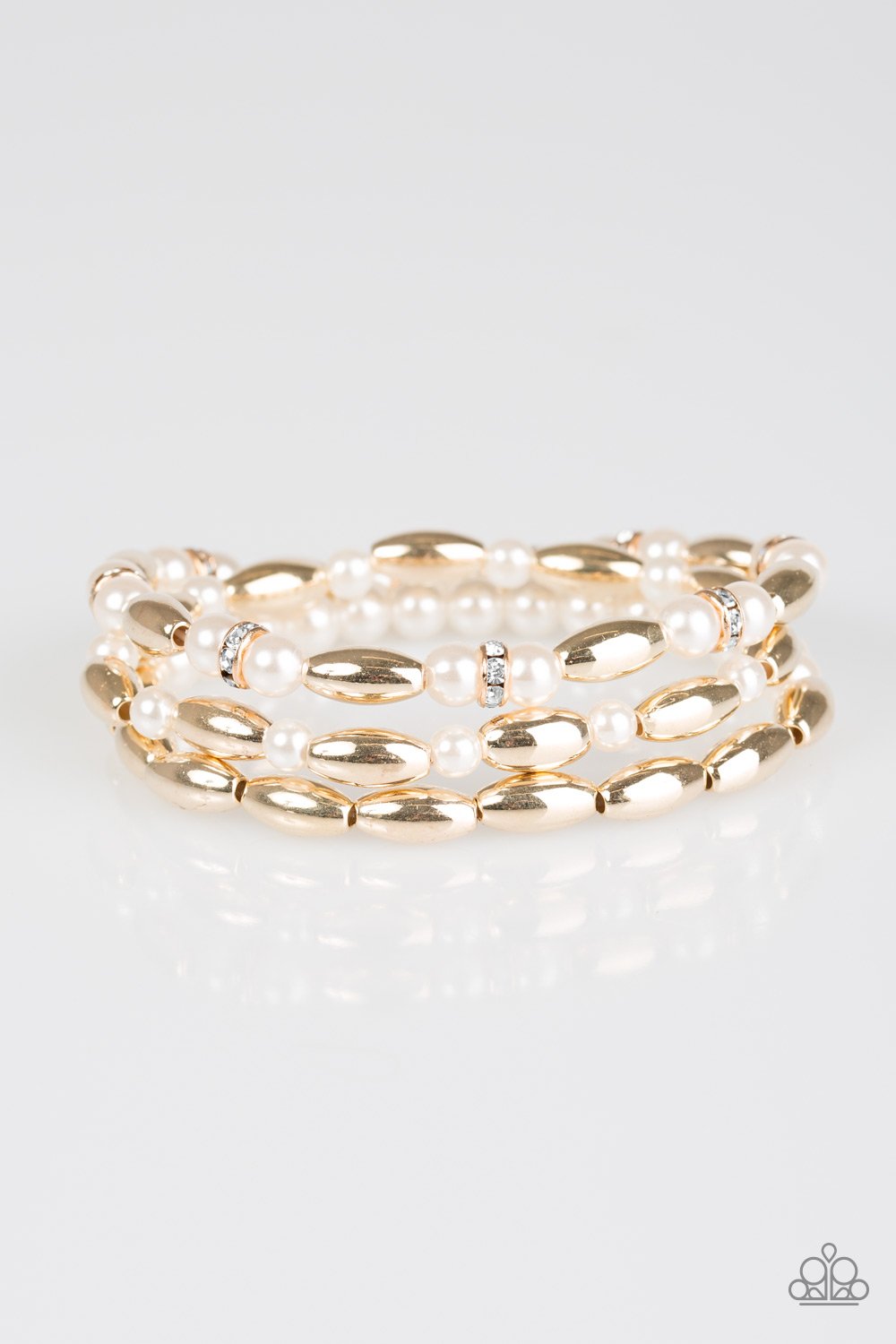 Paparazzi Bracelet ~ Chic Contender - Gold