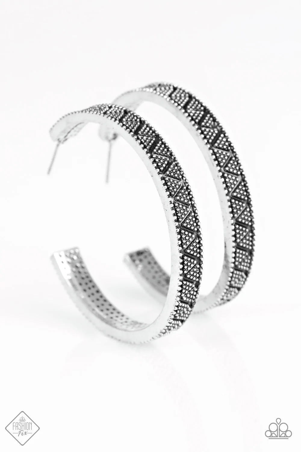 Paparazzi Earring ~ Fabulously Foxy - Silver