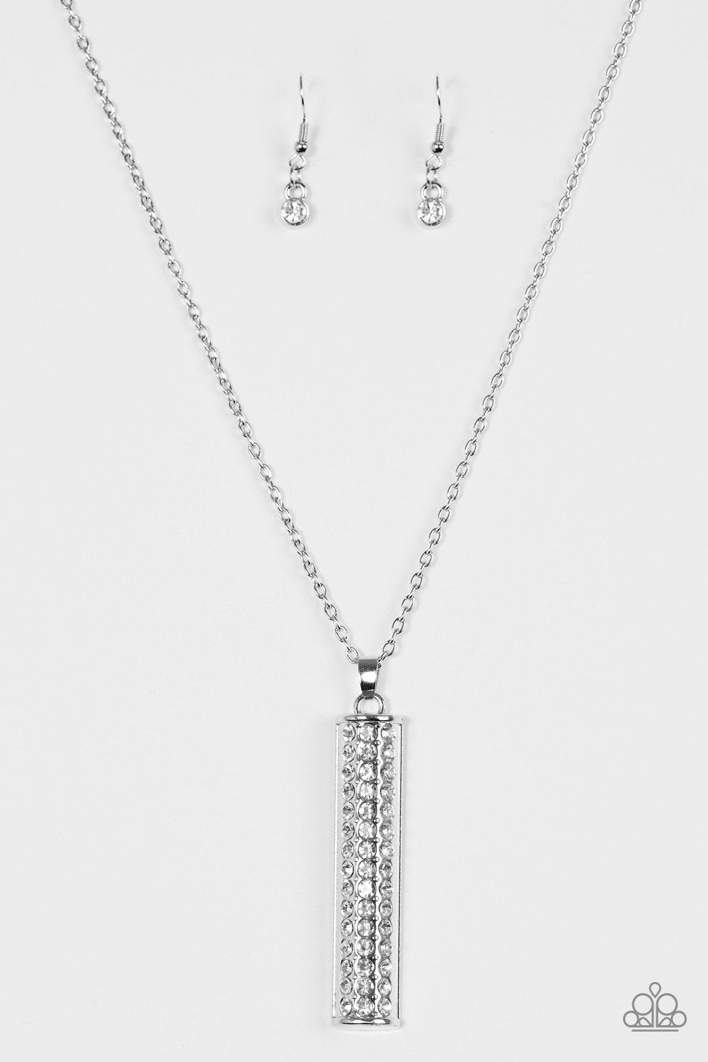 Collar Paparazzi ~ Big Shot Shimmer - Blanco