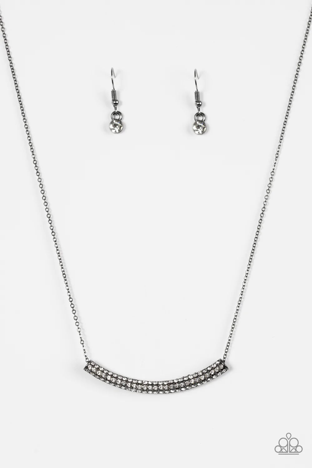 Collar Paparazzi ~ Metro Magnificence - Negro