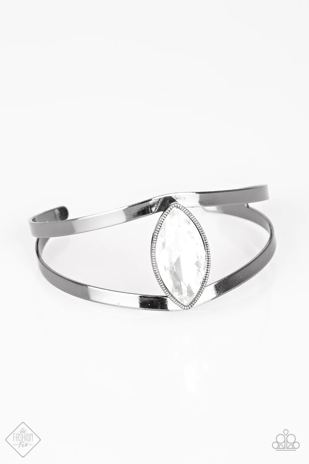 Pulsera Paparazzi ~ Toss Me A Tiara - Negra