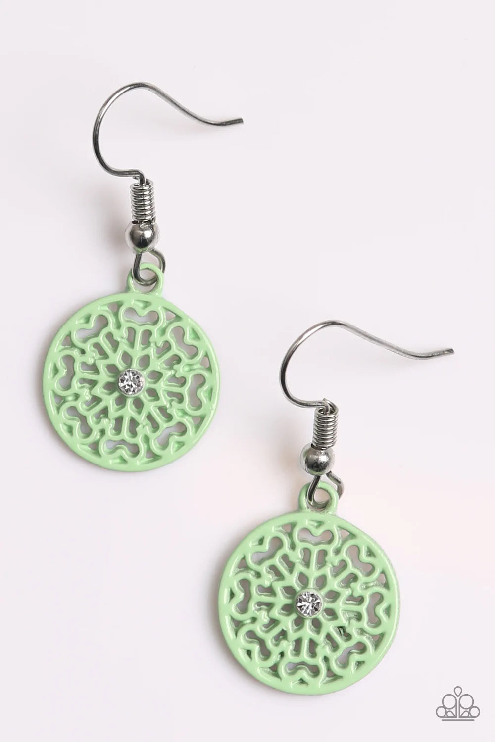 Pendiente Paparazzi ~ Coloridamente caprichosa - Verde
