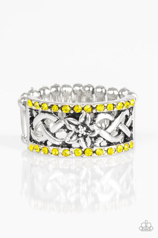 Paparazzi Ring ~ Tropical Springs - Yellow