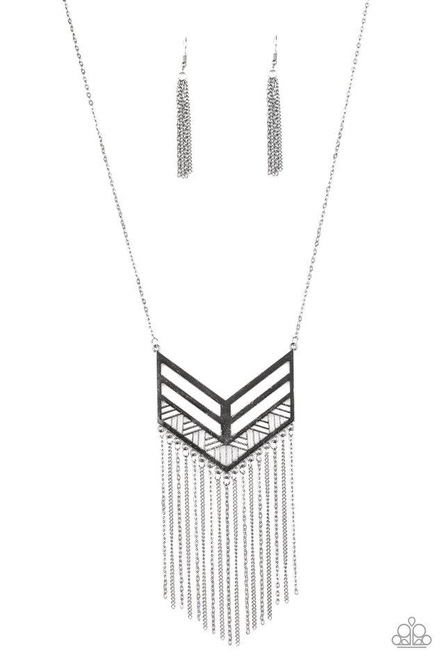 Collar Paparazzi ~ Alpha Attitude - Negro