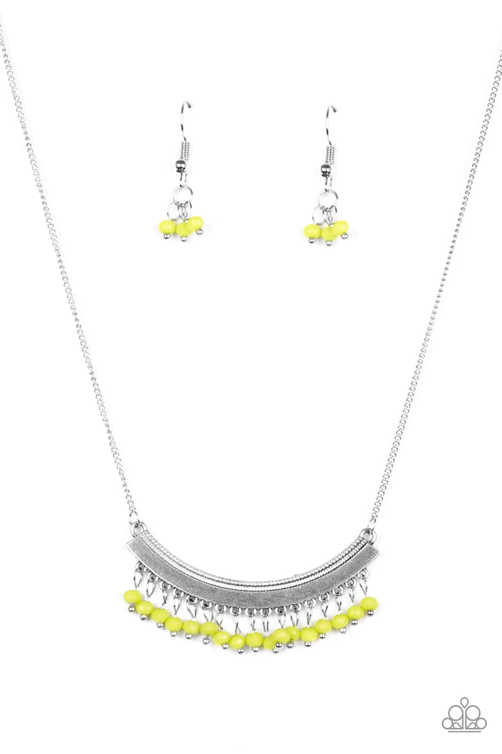 Paparazzi Necklace ~ Fringe Fever - Green