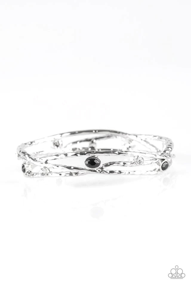 Pulsera Paparazzi ~ Glitter Fever - Negra