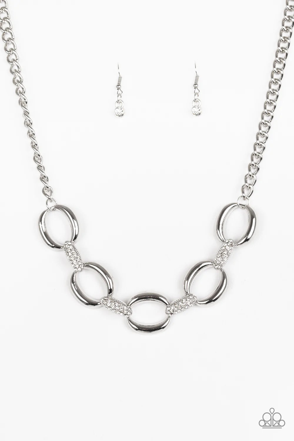 Collar Paparazzi ~ Boss Boulevard - Blanco