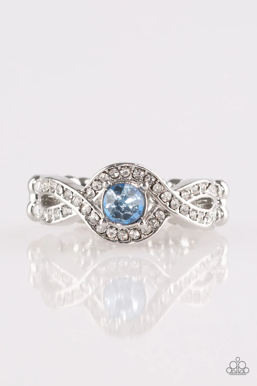 Anillo Paparazzi ~ GLAM Of Thrones - Azul