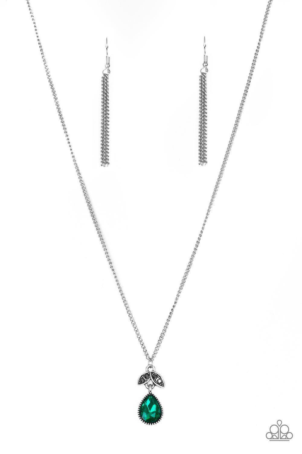 Collar Paparazzi ~ Encantado de conocerte - Verde