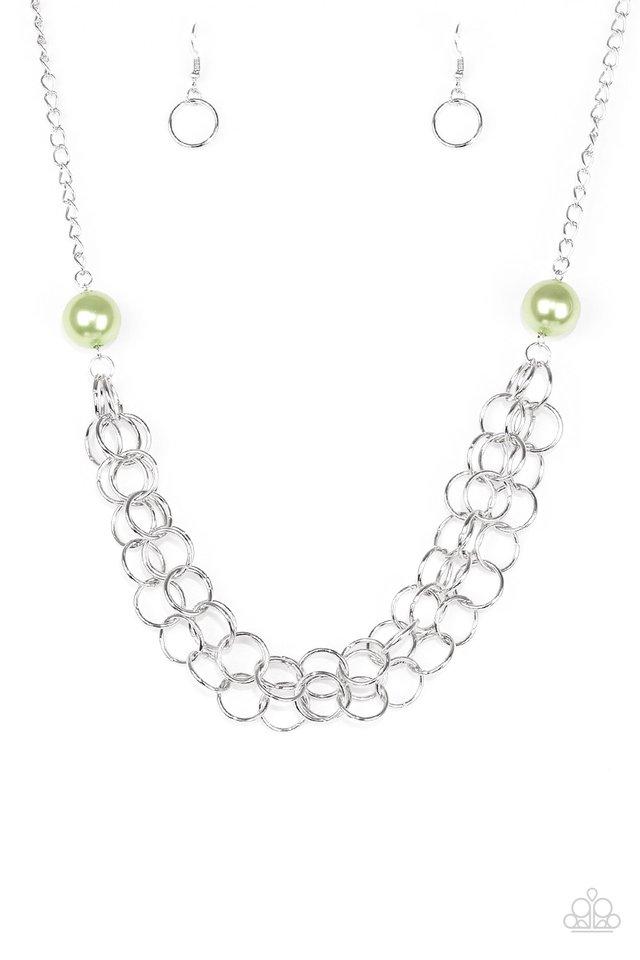 Collar Paparazzi ~ Daring Diva - Verde