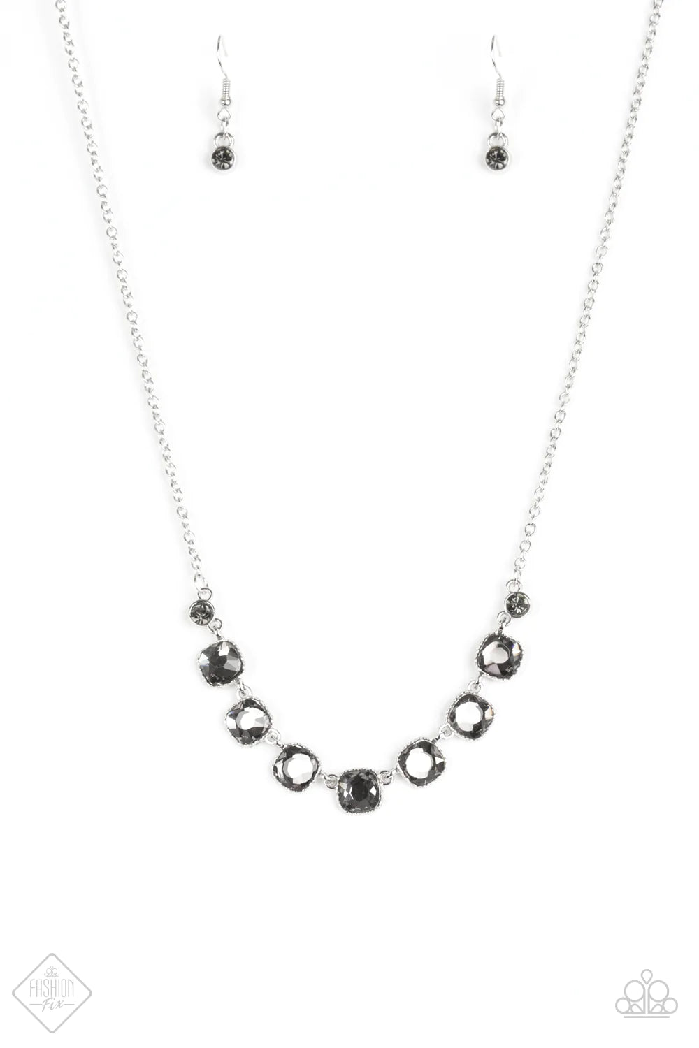 Paparazzi Necklace ~ Deluxe Luxe - Silver