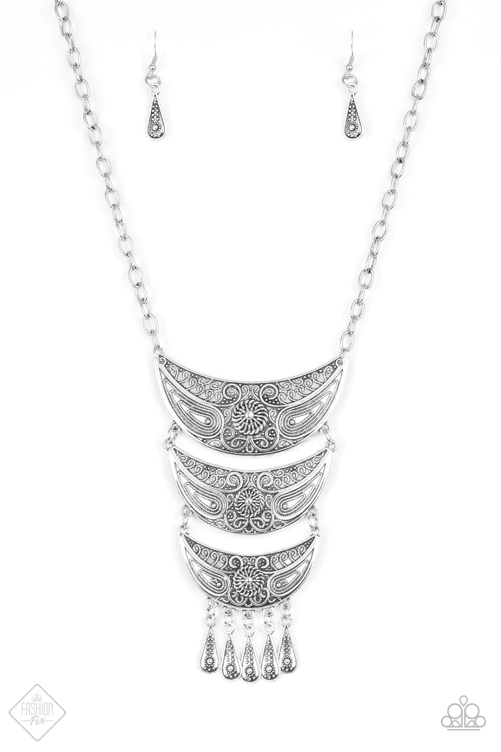 Paparazzi Necklace ~ Go STEER-Crazy - Silver