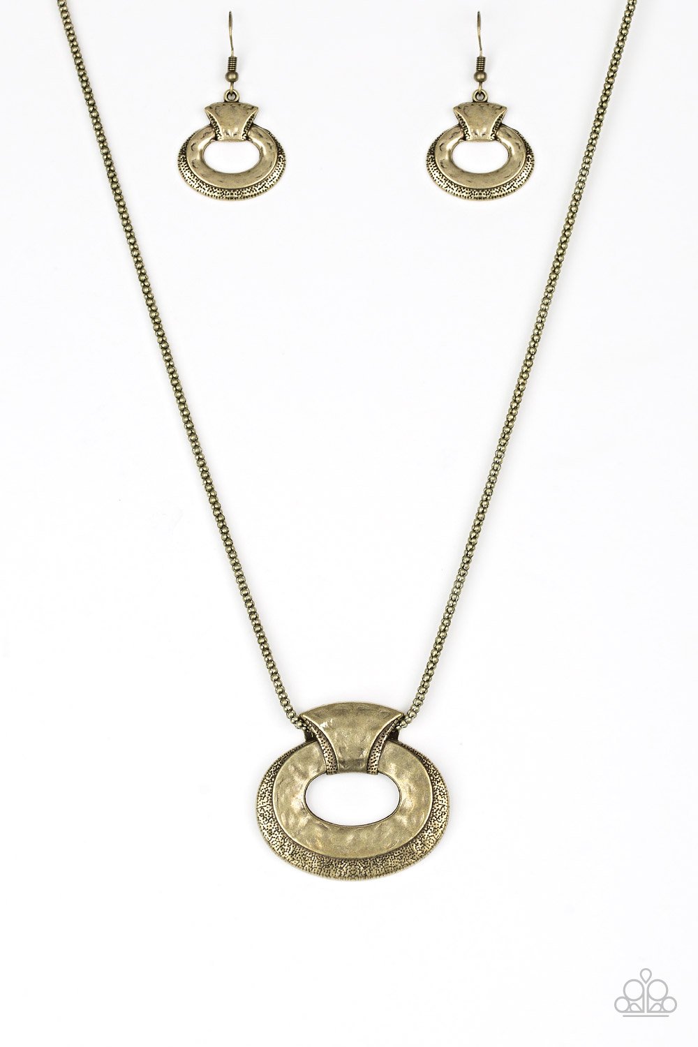 Paparazzi Necklace ~ Retro Rebel - Brass