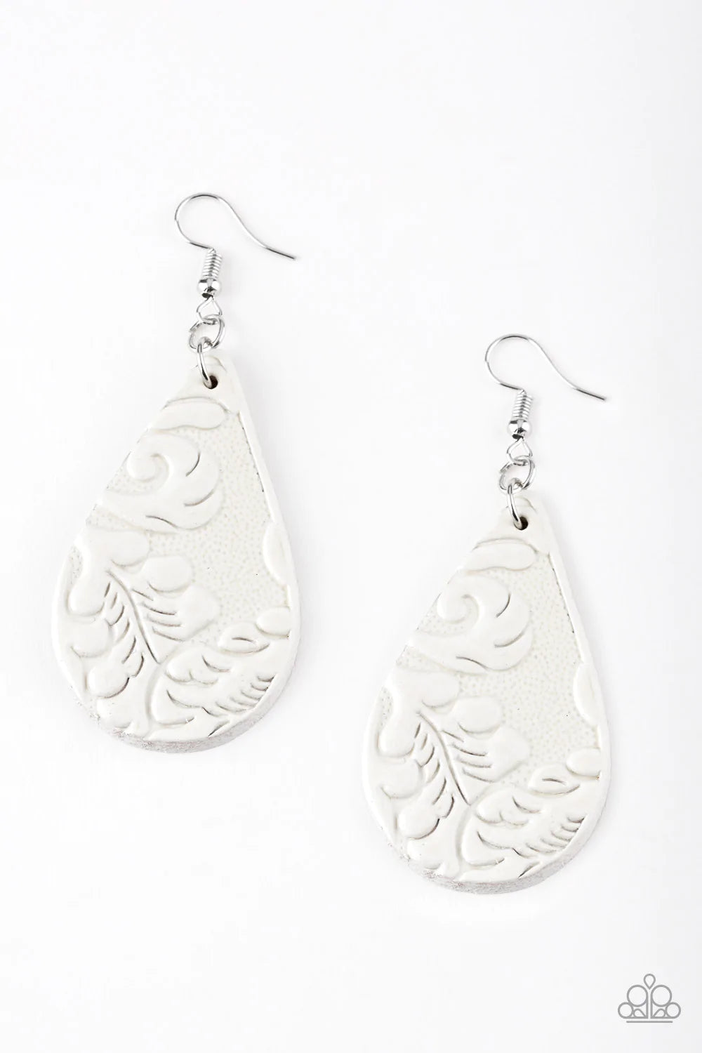 Paparazzi Earring ~ Feelin Groovy - White