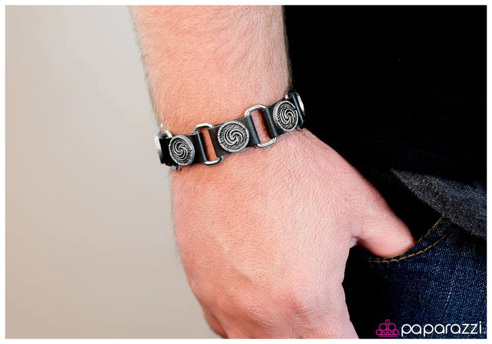 Pulsera Paparazzi ~ Cambiaformas - Negra