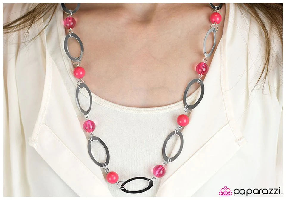 Collar Paparazzi ~ Luminoso y relajado - Rosa
