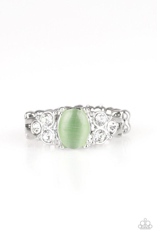 Anillo Paparazzi ~ Extra brillante - Verde