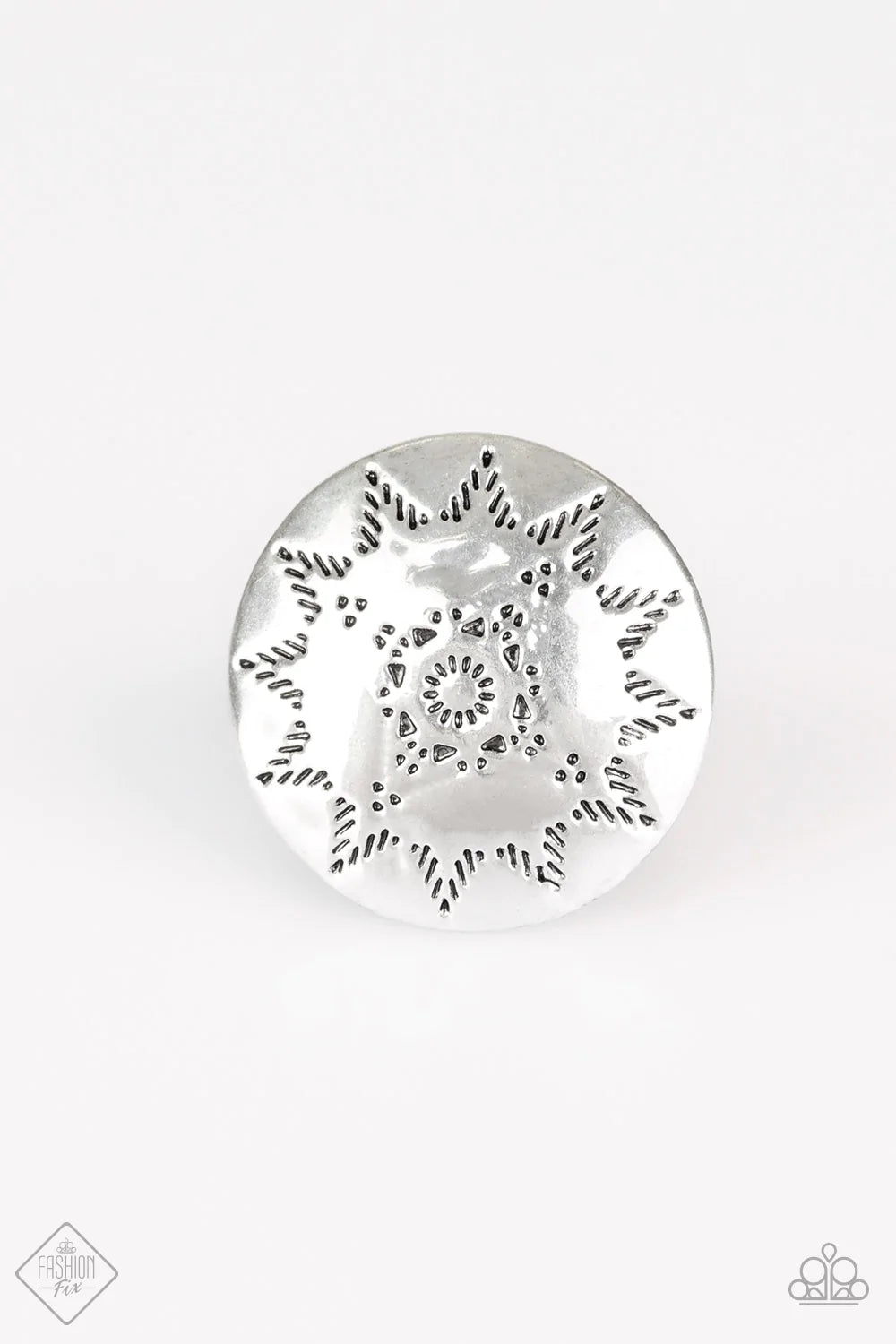 Paparazzi Ring ~ Rural Radius - Silver