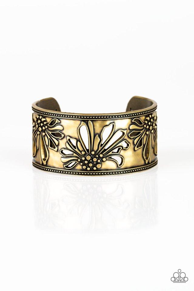 Paparazzi Bracelet ~ Where The WILDFLOWERS Are - Brass
