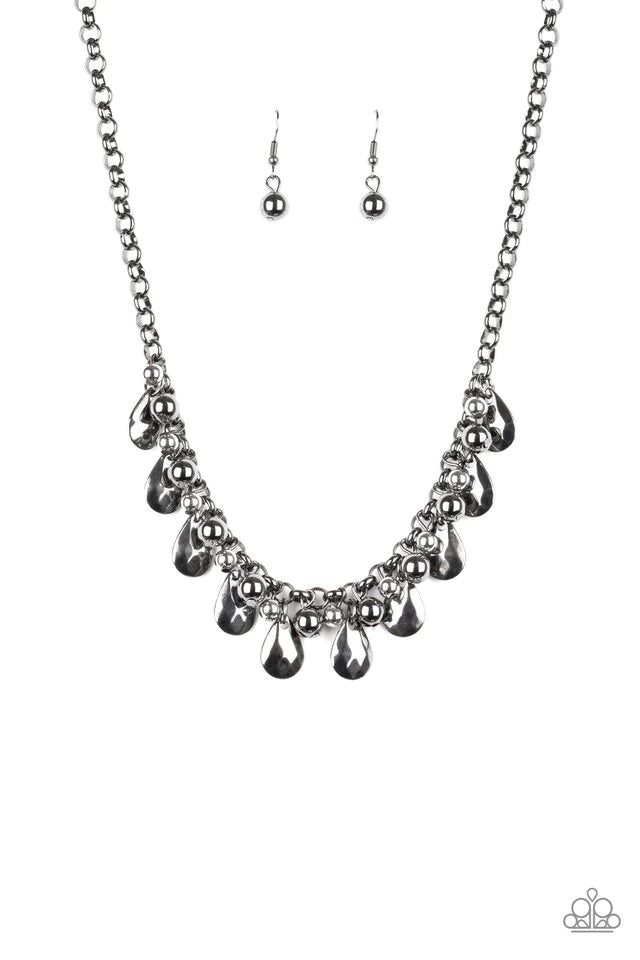 Paparazzi Necklace ~ Stage Stunner - Black