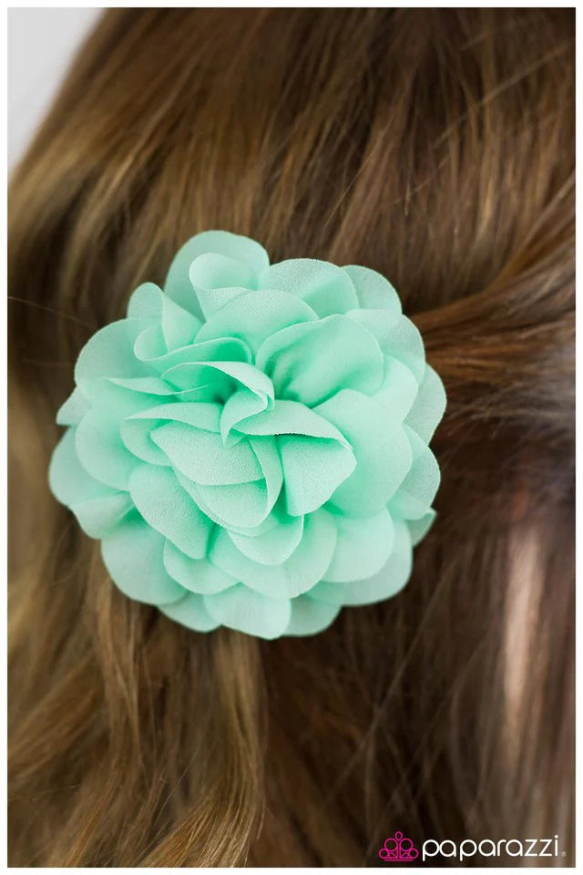 Paparazzi Hair Accessories ~ Playing Around - Green