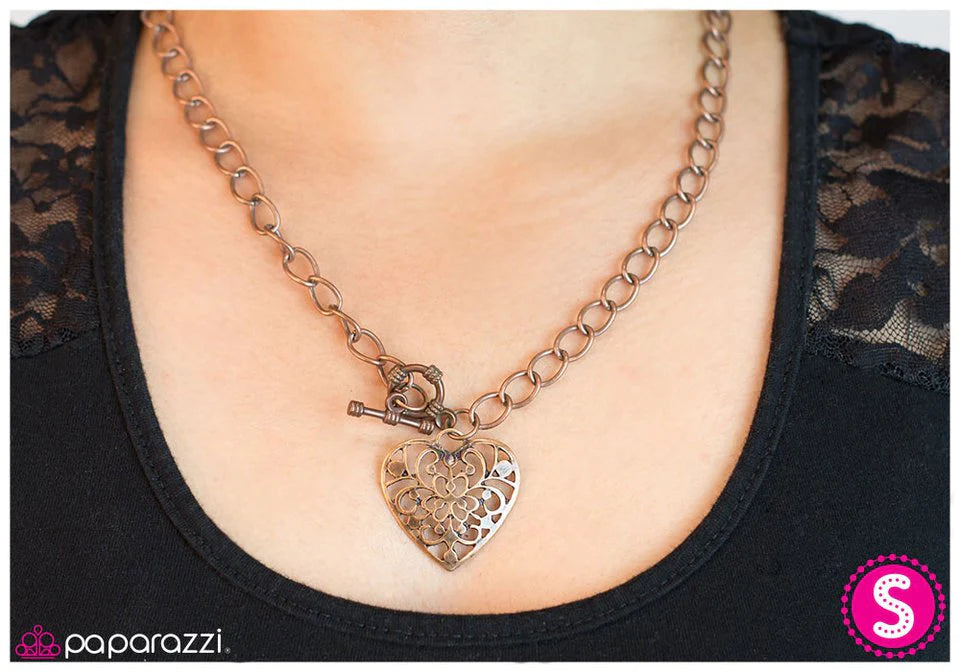 Collar Paparazzi ~ Ataque al corazón - Cobre